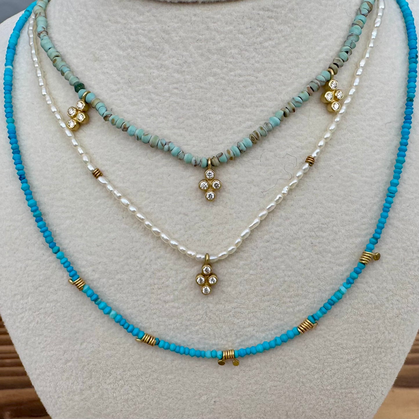 18 KT Gold Triple Diamond Clover Turquoise Necklace