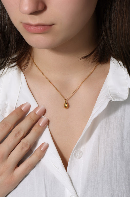 Redwood Raindrop Pendant Necklace